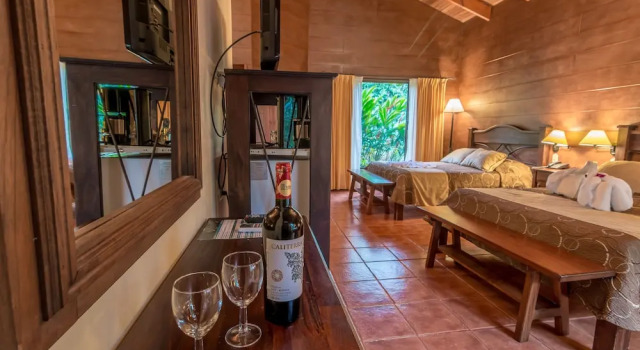 Семейное шале с балконом Hotel El Silencio del Campo