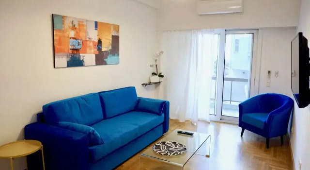 Central & Elegant Apt in Athens, Забронировать Отель Бизнес-отели Афины, рядом с Музей нумизматики, 4* 5*