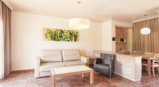 Villa Mandi Golf Resort, Book Resort Hotels in Tenerife with Parking, Parking