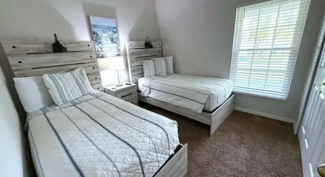 1116mcd Lake View in Southern Dunes - Free Pool Heat!!, Забронировать Дом для отпуска Отели Lakeland - Winter Haven с парковкой, Парковка