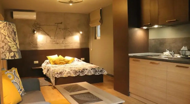 Студия с балконом Urban House