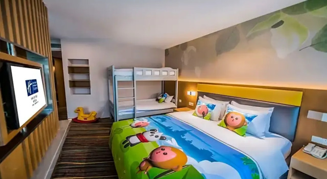 Люкс с видом на реку Holiday Inn Express Emei Mountain