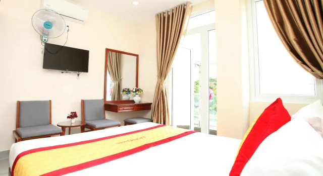 Legend Hotel, Забронировать Отель Отели Thu Duc District с парковкой, Парковка