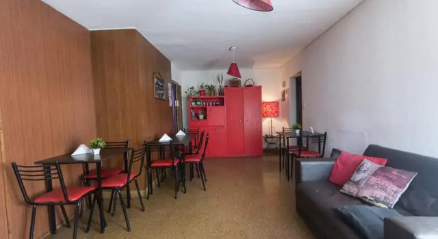 Кровать в общем номере Destino San Juan Hostel