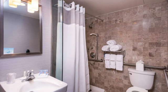 Двухместный номер Deluxe с видом на город Fairfield By Marriott New York Manhattan Times Square