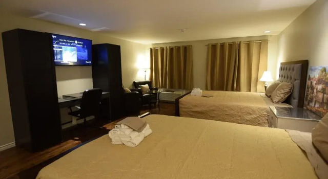 The Lion Inn & Suites, Buchen Sie Hotel  