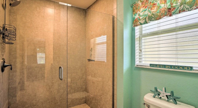 Коттедж Cape Coral Home w/ Lanai < 1 Mi to Boat Ramp!