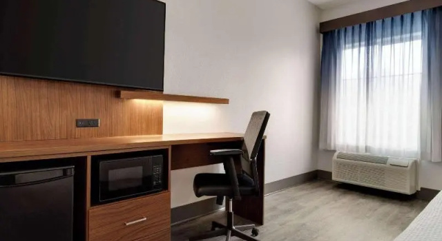 Четырёхместный номер Standard La Quinta by Wyndham Stephenville