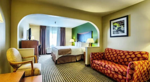 Люкс Quality Inn & Suites Birmingham - Highway 280