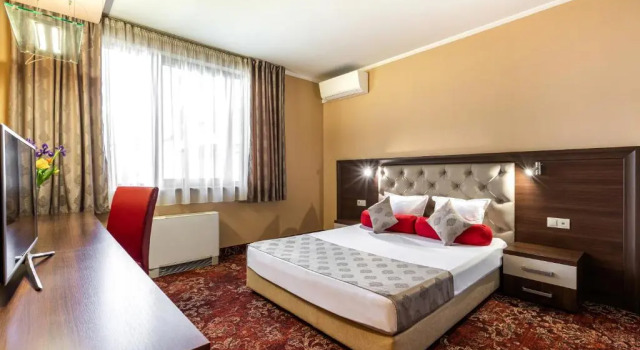 Двухместный номер Standard с видом на сад Business Hotel Plovdiv - Central Location