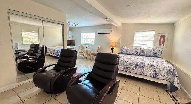 Вилла Tropical Villas Of Venice Beach