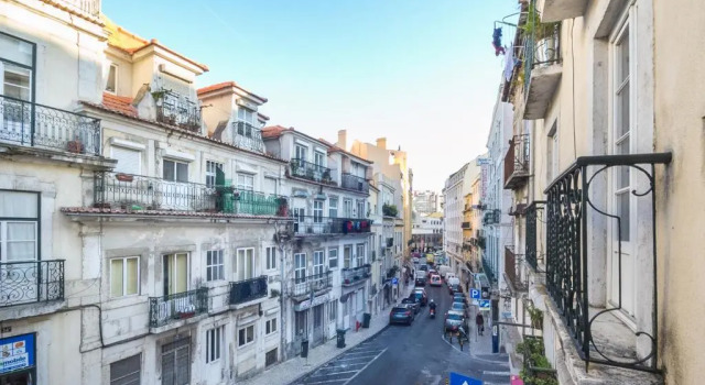 Visit Lisbon 4fun - Anjos Apartment, Забронировать Апартаменты/квартира Арроюш Лиссабон