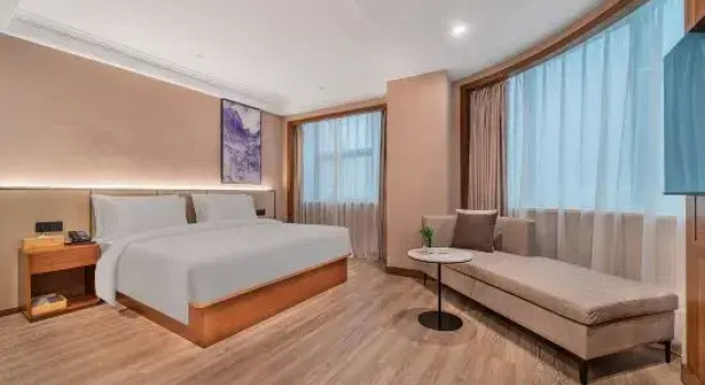 Starway Hotel (Chongqing Auto Expo Center Sanyawan Metro Station), Varaa Hotelli Hotellit Chongqing Area uima-altaalla, Uima-allas