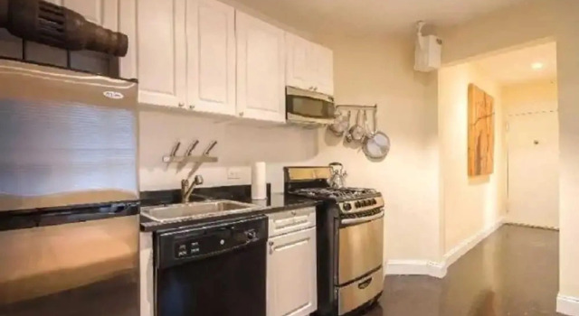 3 Bedroom Central Park Apartment - RNU 65223, Забронировать Апартаменты/квартира Апартаменты Нью-Йорка, рядом с St. Nicholas Russian Orthodox Cathedral, Апартаменты/квартира