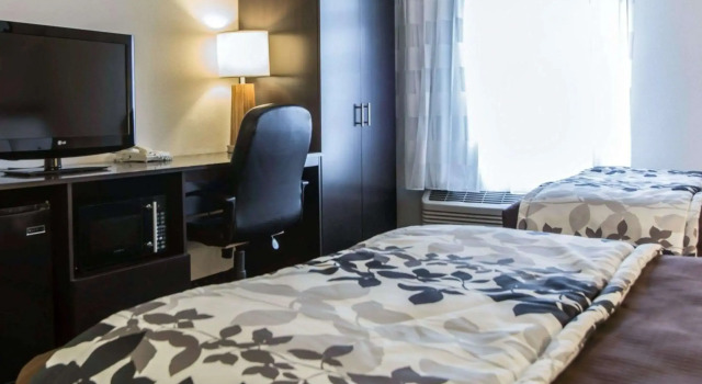 Четырёхместный номер Standard Sleep Inn Florence North