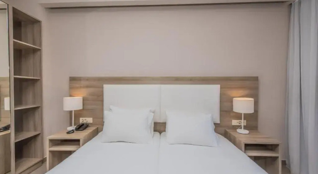 Двухместный номер Superior Porto Planos Beach Hotel