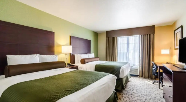 Двухместный люкс Cobblestone Hotel & Suites - McCook
