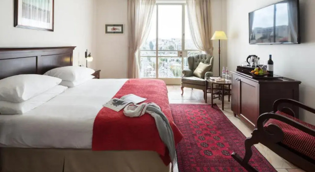 Двухместный номер Comfort с видом на бассейн The American Colony Hotel - Small Luxury Hotels of the World