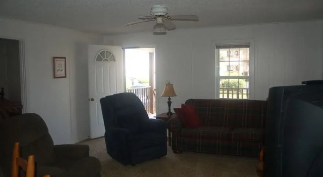 2055-1 Donna Kirk, Down Front - 2 Br Apts