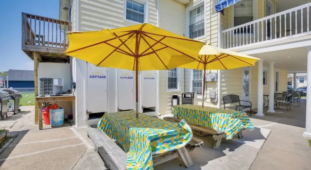 Апартаменты < 1/2 Mi to Beach: Wildwood Getaway w/ Patio!