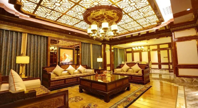 Люкс CHENGDU Trika Tsang International Hotel