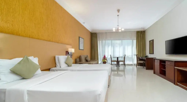 Апартаменты с 2 комнатами Star Metro Deira Hotel Apartments
