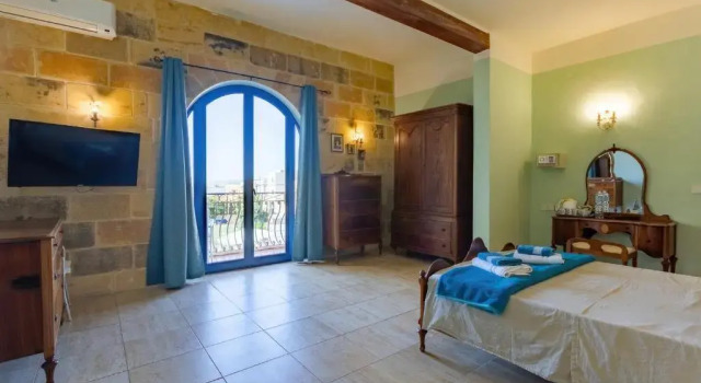 Standard Double room with pool view Villa Serenity B&b