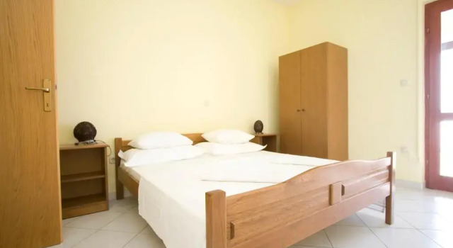 Апартаменты Ella Apartments
