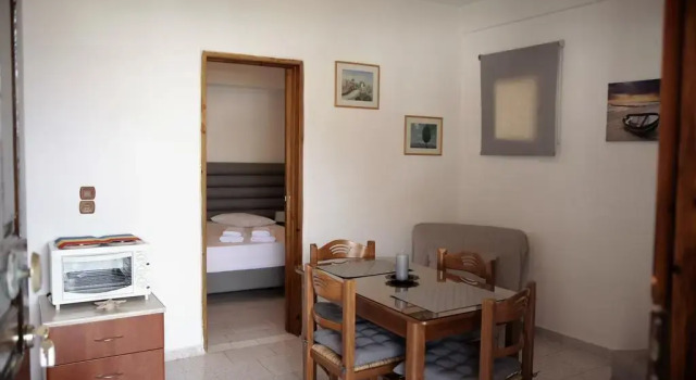 Marietta Studios, Rezervovat Hotel Merichas Kythnos