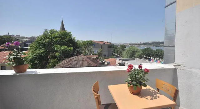 Трёхместный номер Standard с балконом Hotel Baykal