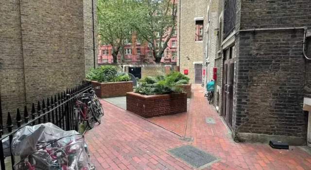 Snug 1BD Flat in the Heart of London - Clerkenwell, Забронировать Апартаменты/квартира Лондон Большой Лондон, рядом с Музей сирот