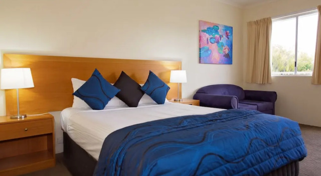 Номер Standard White Lace Motor Inn