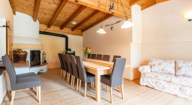 Коттедж Charming Holiday Home in Maurach am Achensee