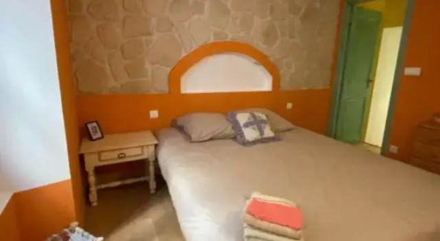 Le Cigalou : T2 en Duplex au centre ville, Забронировать Отель Ла-Сьота Calanques National Park, рядом с Seynerolle