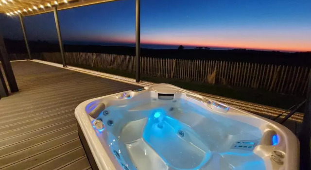 Вилла Les Gîtes de Fabie - Villa vue mer avec spa privatif- Plougonvelin