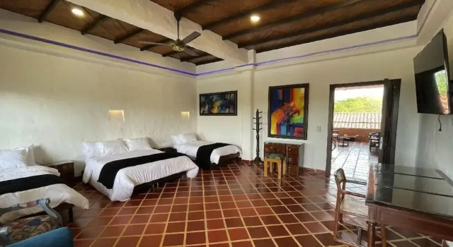 Пятиместный номер Standard Hotel la Casona Montañesa