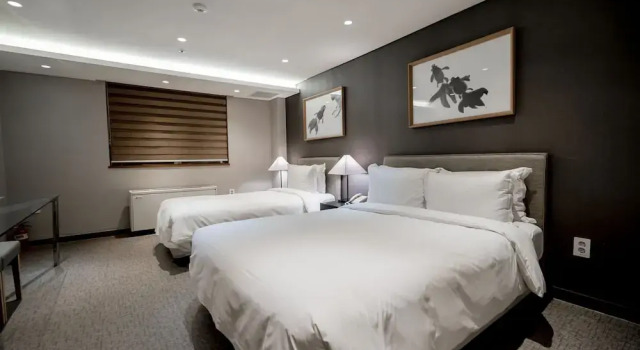Трёхместный номер Deluxe Oriens Hotel & Residences Myeongdong