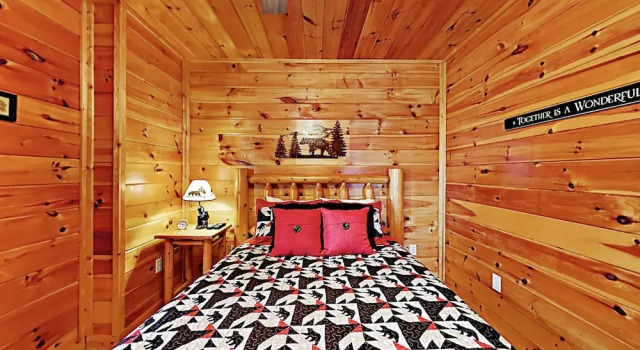 Upper Middle Creek Cabin Unit #28 3 Bedrooms 3 Bathrooms Cabin