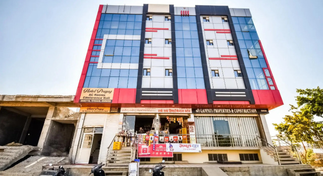 OYO 66209 Hotel Prayag, Rezervovat Hotel Hotely v Rajasthan s parkováním, Parkování