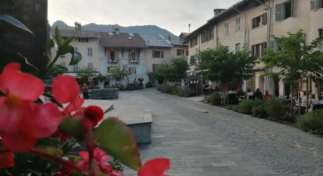 Résidence Mirage avec vidéo surveillance, Забронировать Отель Альбервиль Belledonne