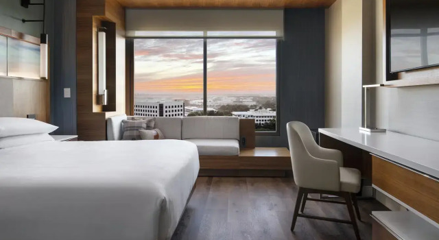 Номер Deluxe Marriott Irvine Spectrum