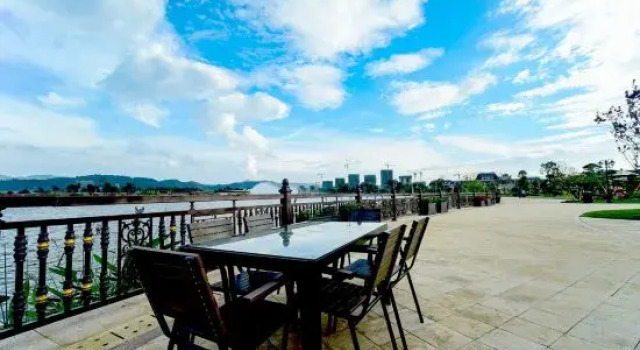 Songming Yujian Resort Hotel, Rezerwuj Ośrodek wypoczynkowy Hotele w Kunming z parkingiem, Parking