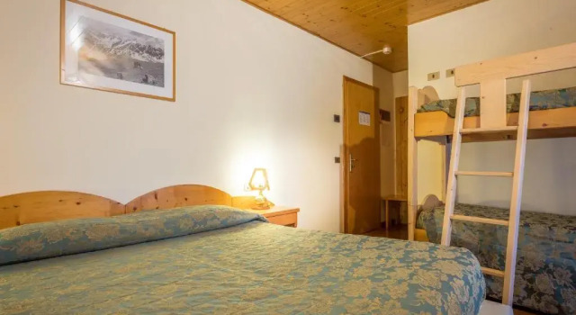 Четырёхместный номер Standard Albergo Dimaro Wellness & Family Hotel