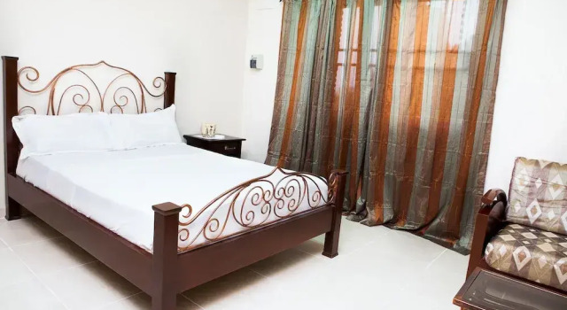 Апартаменты Executive Maxwell Court Apartments