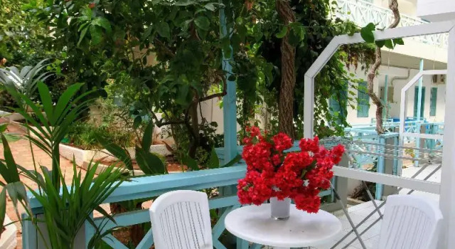 Студия с балконом Anatoli Apartments