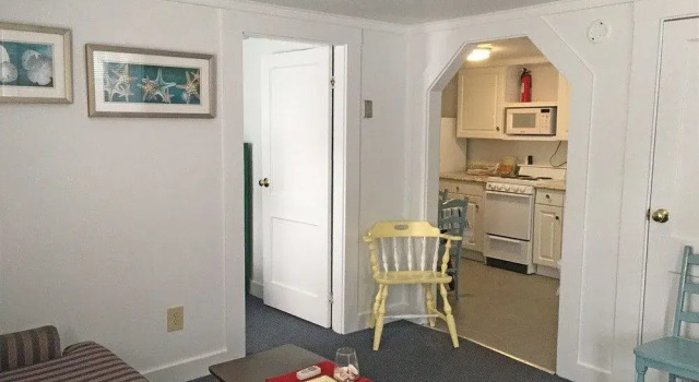 Carriage House Motel Cottages & Suites, Varaa Motelli Hotellit New England uima-altaalla, Uima-allas