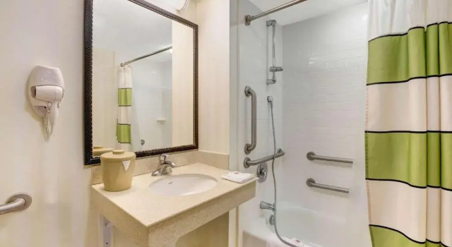 Четырёхместный номер Standard Motel 6-Milford, CT