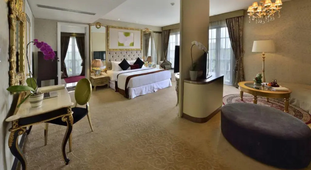 Suite Amaroossa Royal Bogor