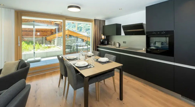 Апартаменты с 2 комнатами с балконом и с видом на горы Luxury Residence Colosseo Zermatt