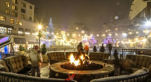 Riverfront Lodge in Avon 3 Bedroom Residence, Забронировать Отель Отели Эйвон 3 звезды, 3*
